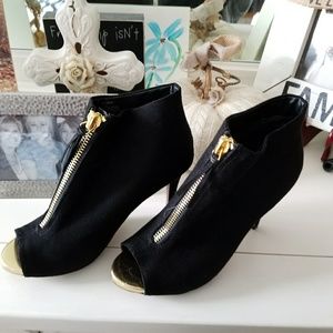 Madden Girl Suede booties